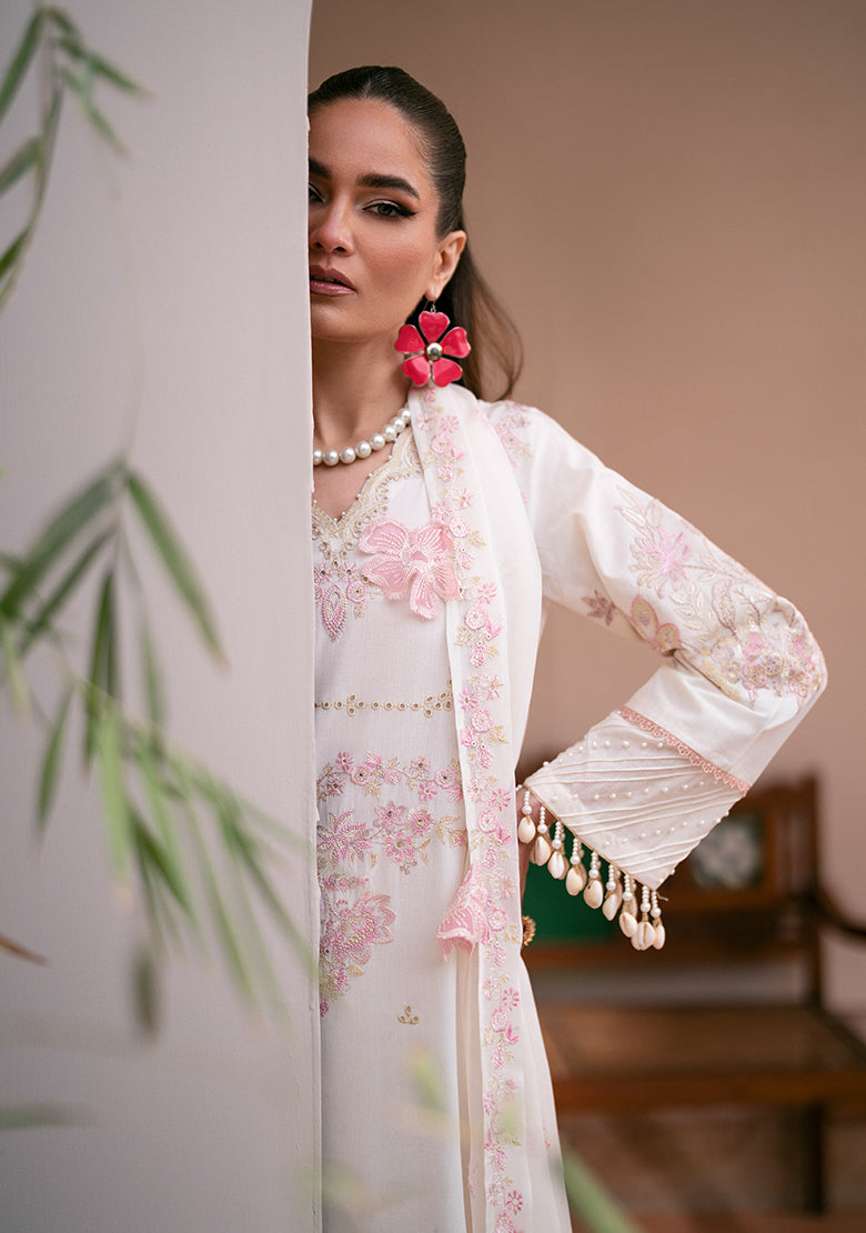 Lala | Veranda Swiss Lawn | Reem - Official Lala stockist in UK - Sakeena London