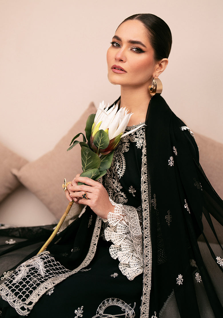 Lala | Veranda Swiss Lawn | Inaya - Official Lala stockist in UK - Sakeena London