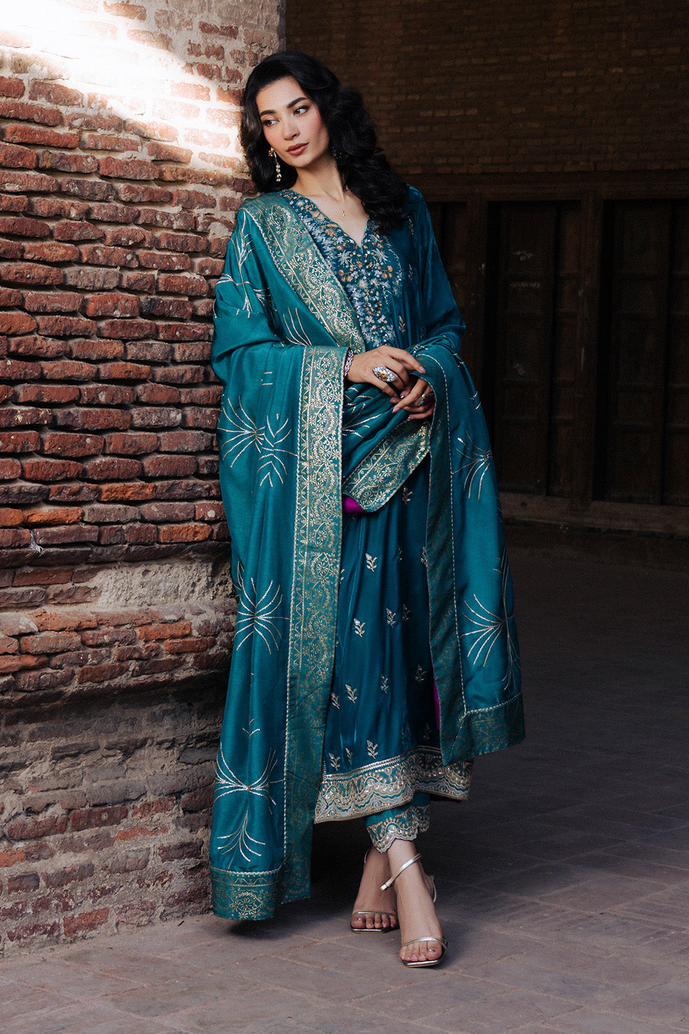 Maryum N Maria | Gulshan e Makhmal | ALIÃÂNOR - MWS5885 - Official Maryum N Maria stockist in UK - Sakeena London