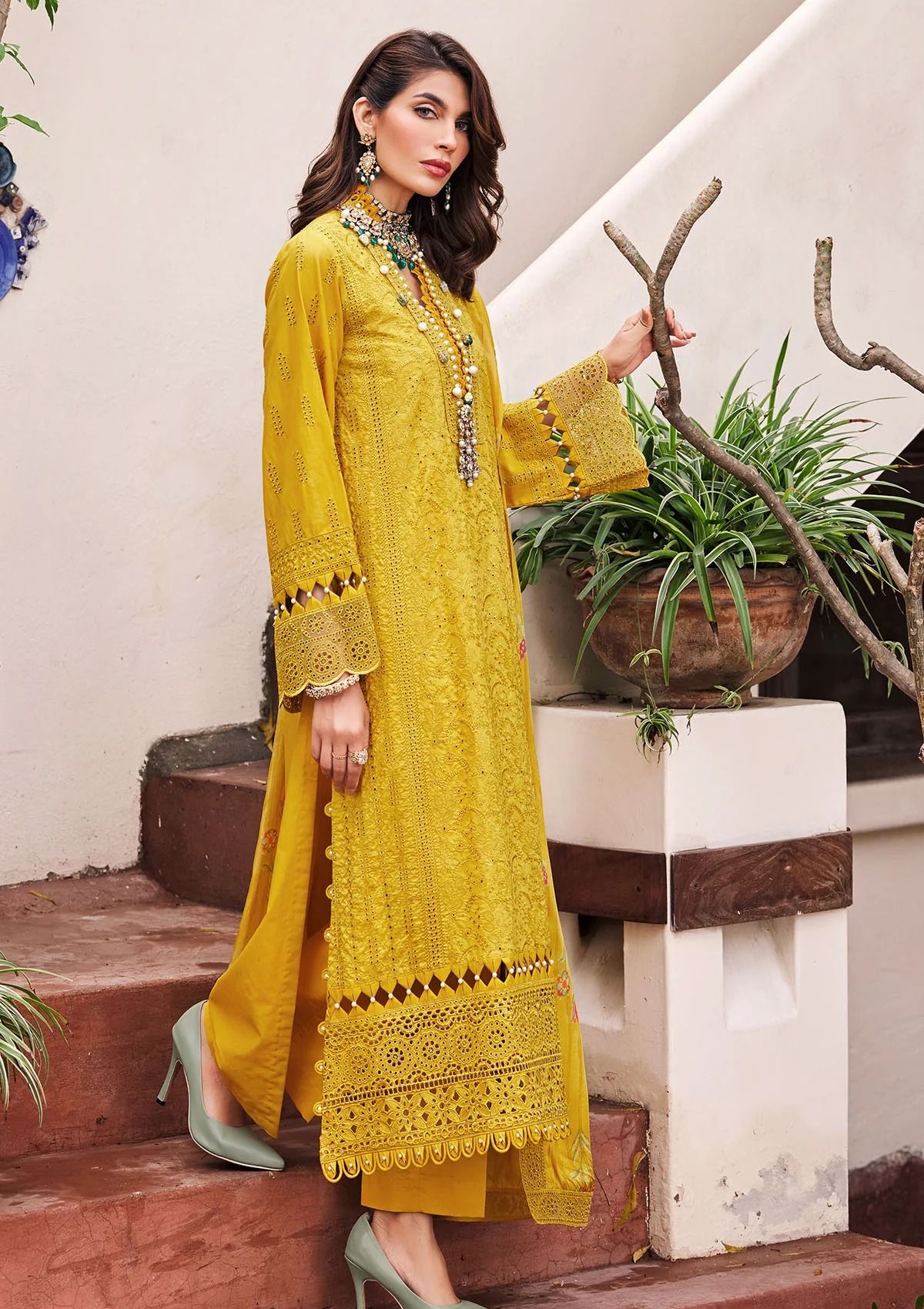 Lawn Collection - Motifz - Schiffli - D#3980 | LARA