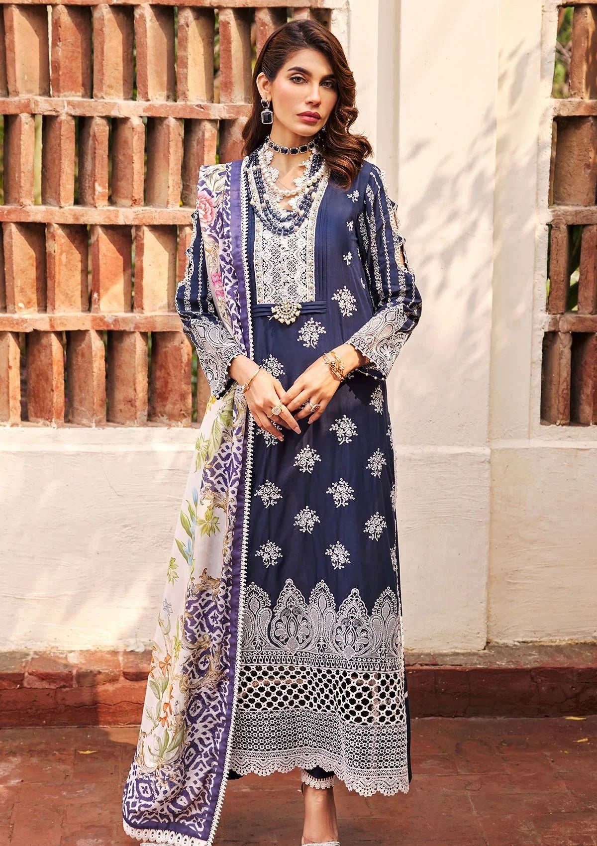 Lawn Collection - Motifz - Schiffli - D#3983 | SIBEL