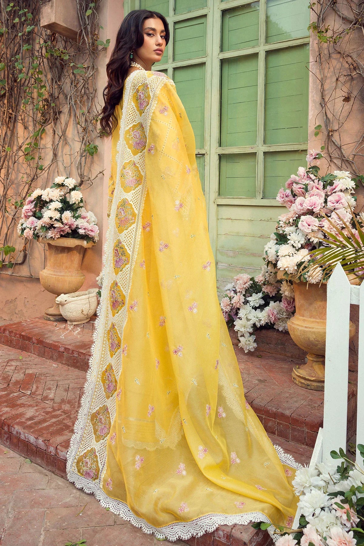 Motifz | Premium Lawn 24 | 4423-ZEMAL - Official Motifz stockist in UK - Sakeena London
