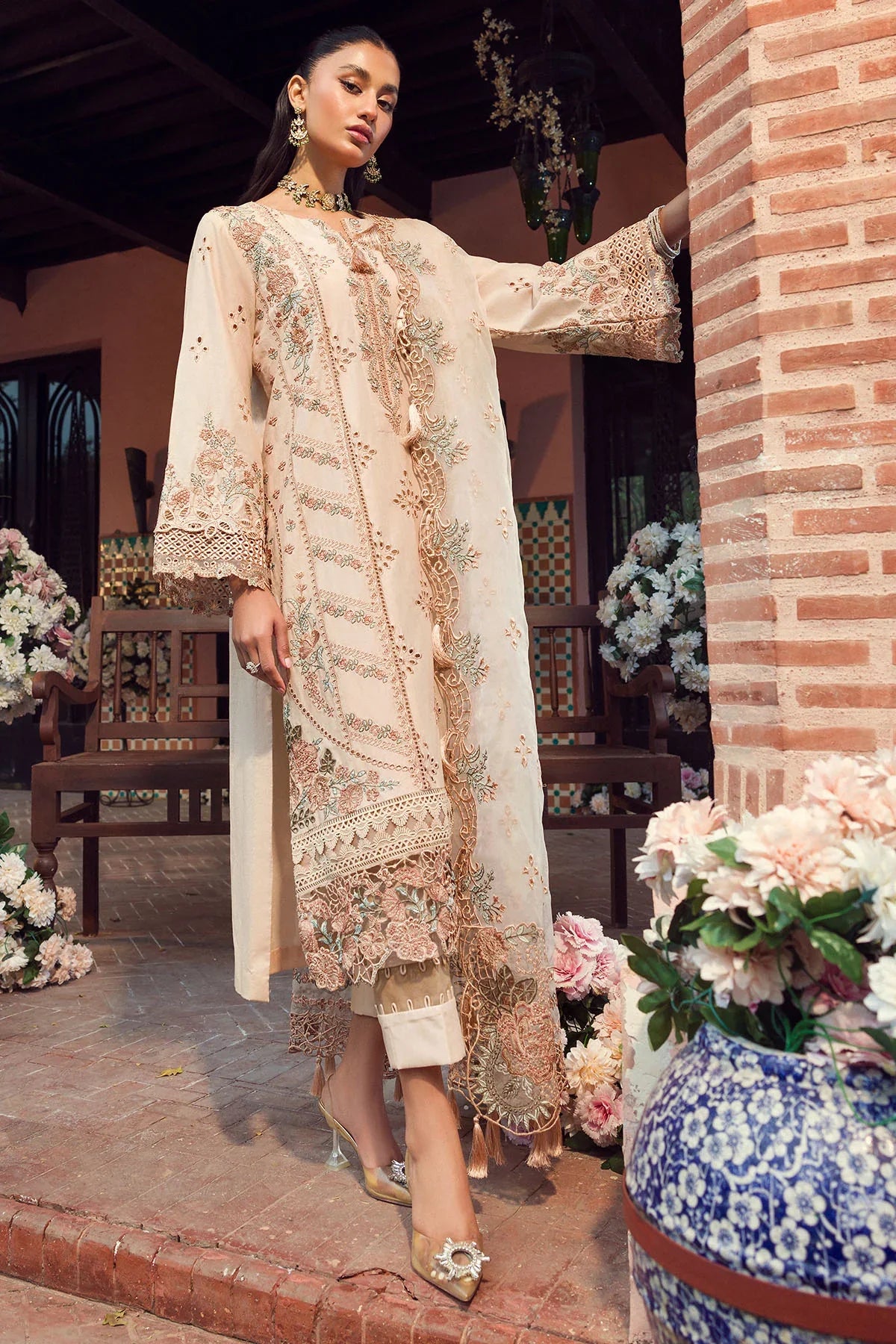 Motifz | Premium Lawn 24 | 4426-JANNAT - Official Motifz stockist in UK - Sakeena London