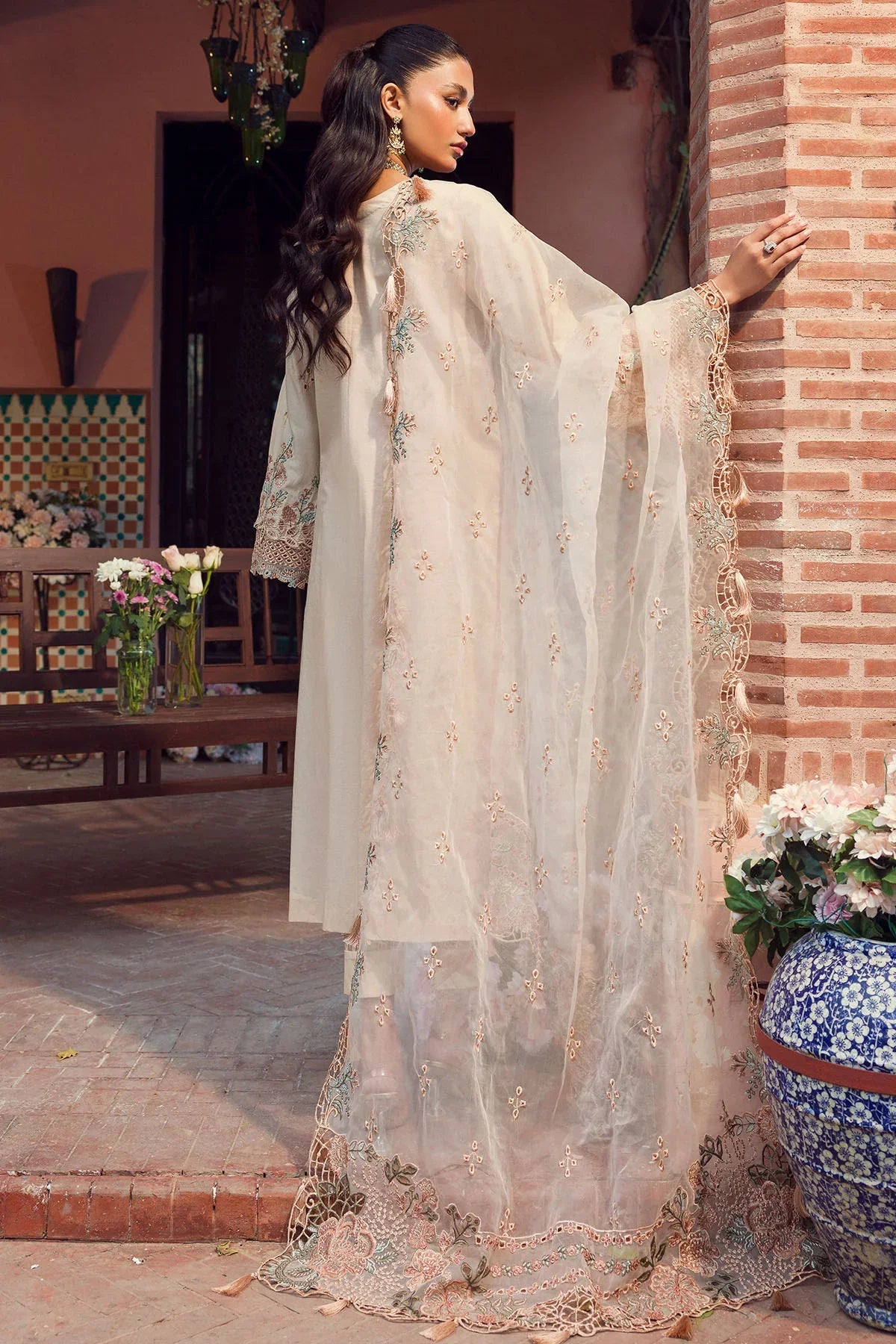 Motifz | Premium Lawn 24 | 4426-JANNAT - Official Motifz stockist in UK - Sakeena London