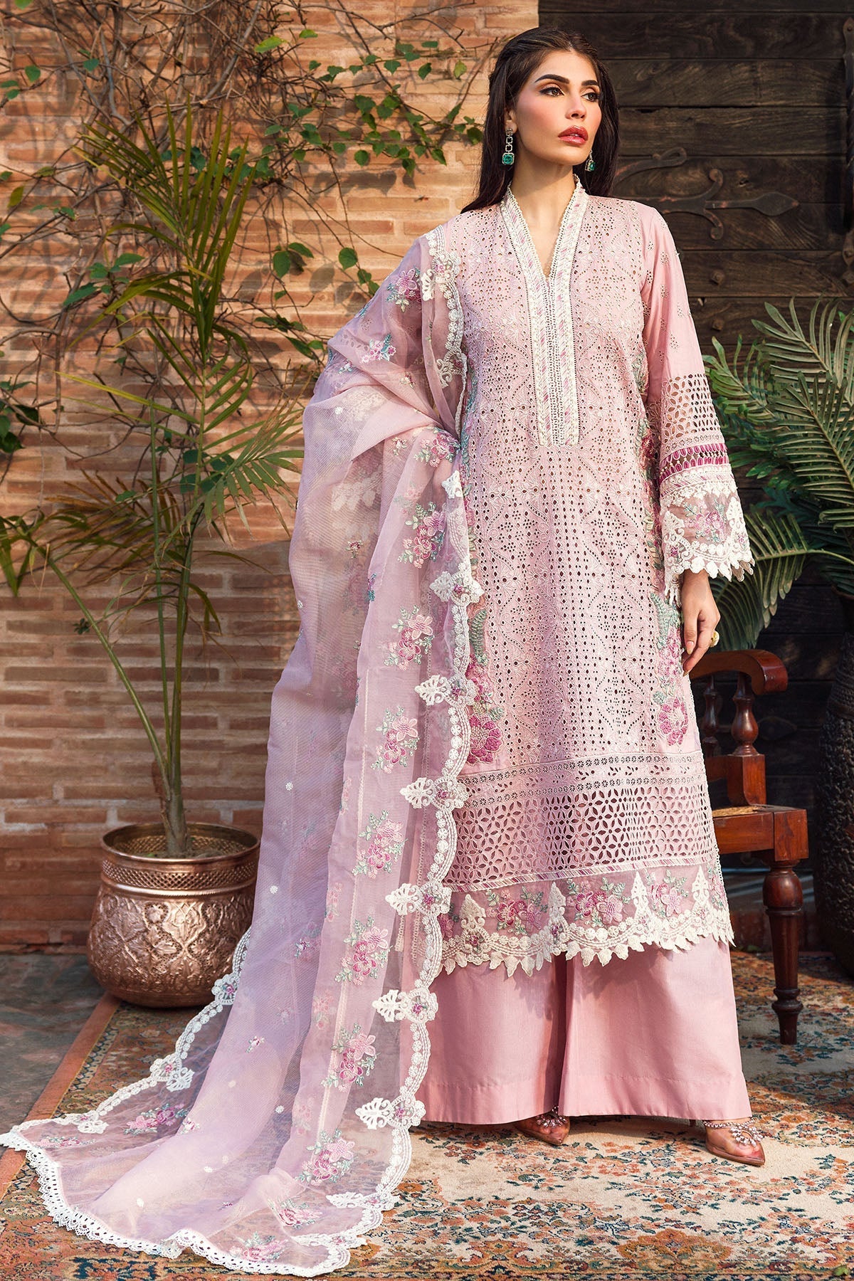 Motifz | Premium Lawn 24 | 4433-PAKEEZA - Official Motifz stockist in UK - Sakeena London