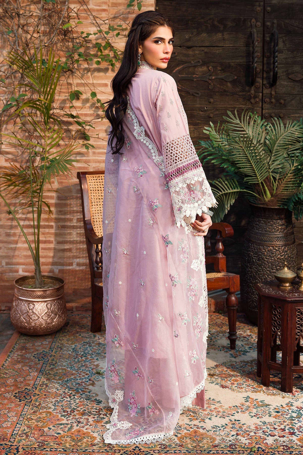 Motifz | Premium Lawn 24 | 4433-PAKEEZA - Official Motifz stockist in UK - Sakeena London