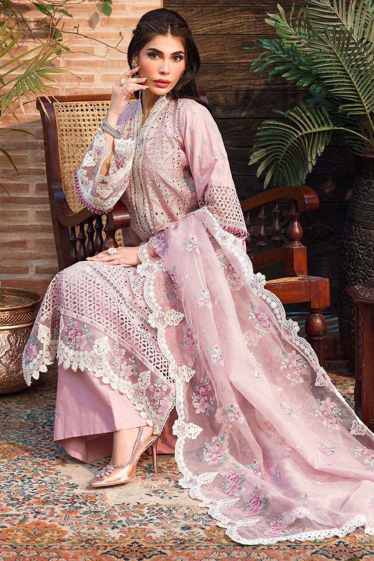 Motifz | Premium Lawn 24 | 4433-PAKEEZA - Official Motifz stockist in UK - Sakeena London