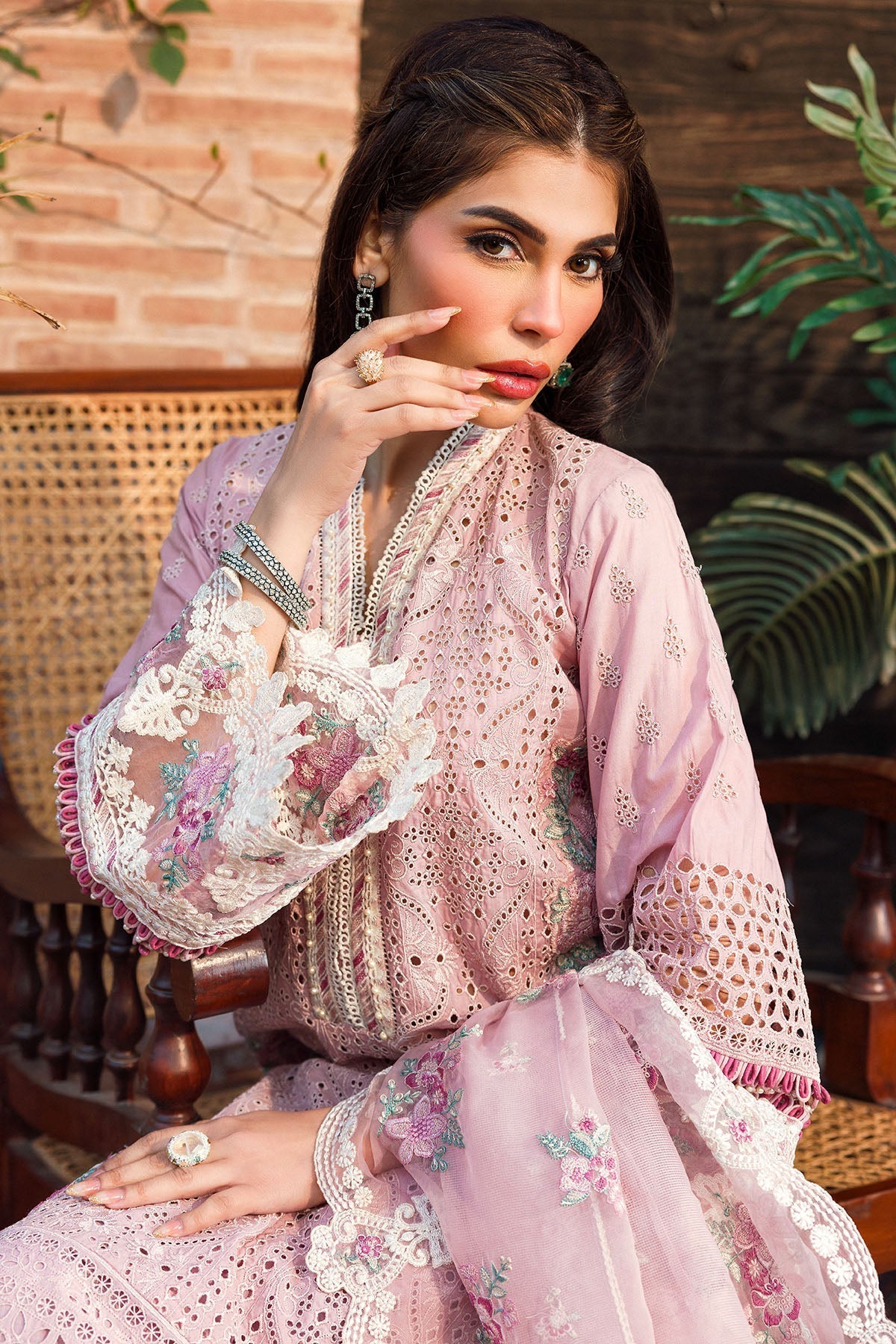 Motifz | Premium Lawn 24 | 4433-PAKEEZA - Official Motifz stockist in UK - Sakeena London