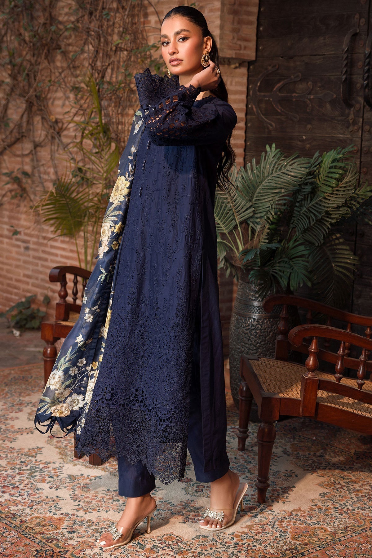 Motifz | Premium Lawn 24 | 4440-ULFAT - Official Motifz stockist in UK - Sakeena London