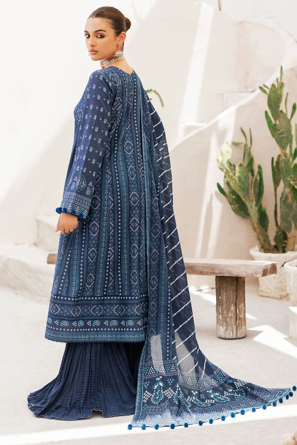 Motifz | Rang Lawn | 4732-INARA - Official Motifz stockist in UK - Sakeena London