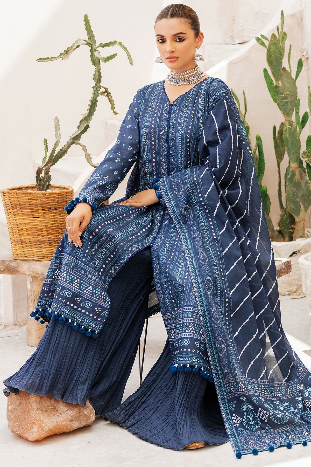 Motifz | Rang Lawn | 4732-INARA - Official Motifz stockist in UK - Sakeena London