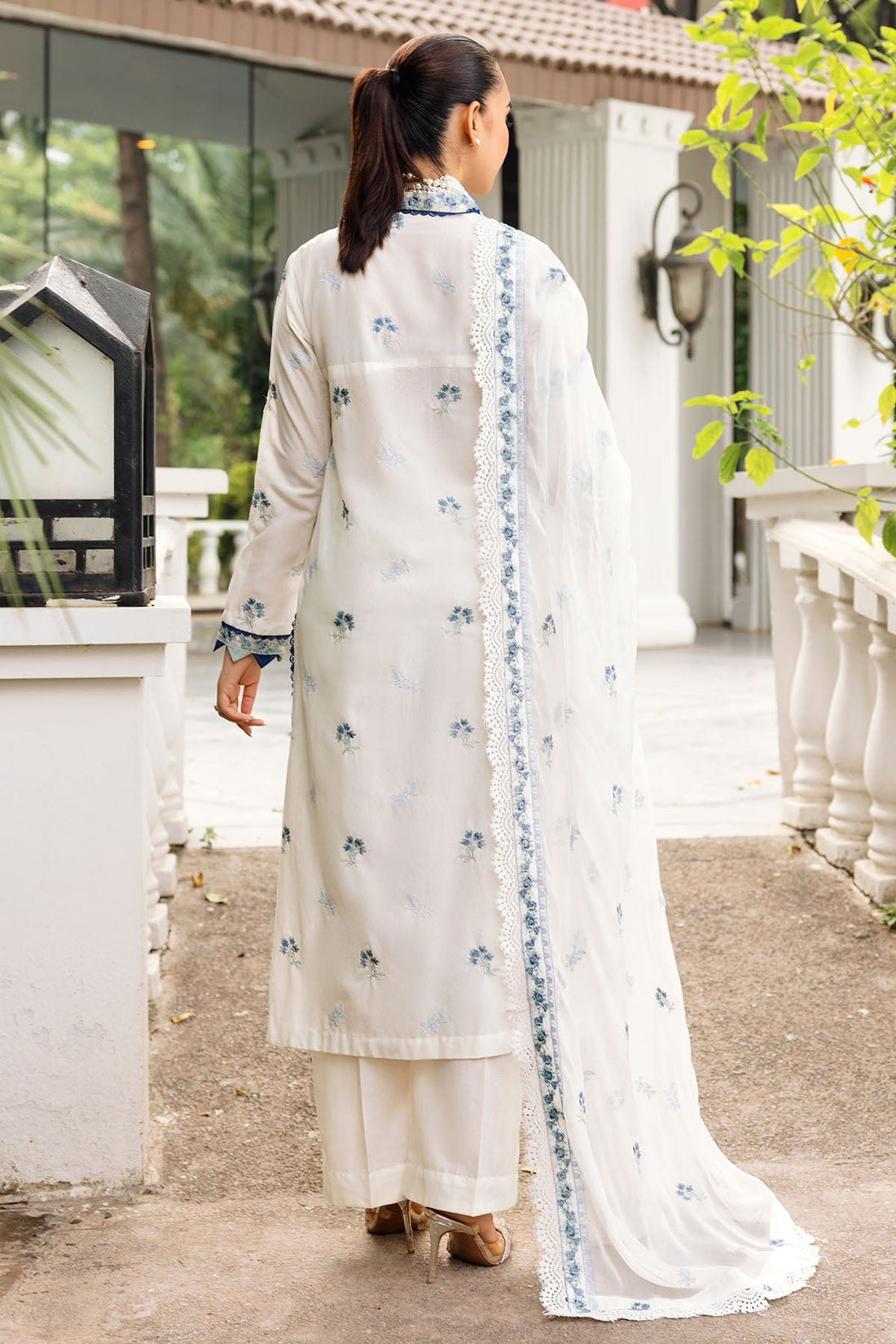 Motifz | Premium Lawn 24 | 4833-RAMEEN - Official Motifz stockist in UK - Sakeena London