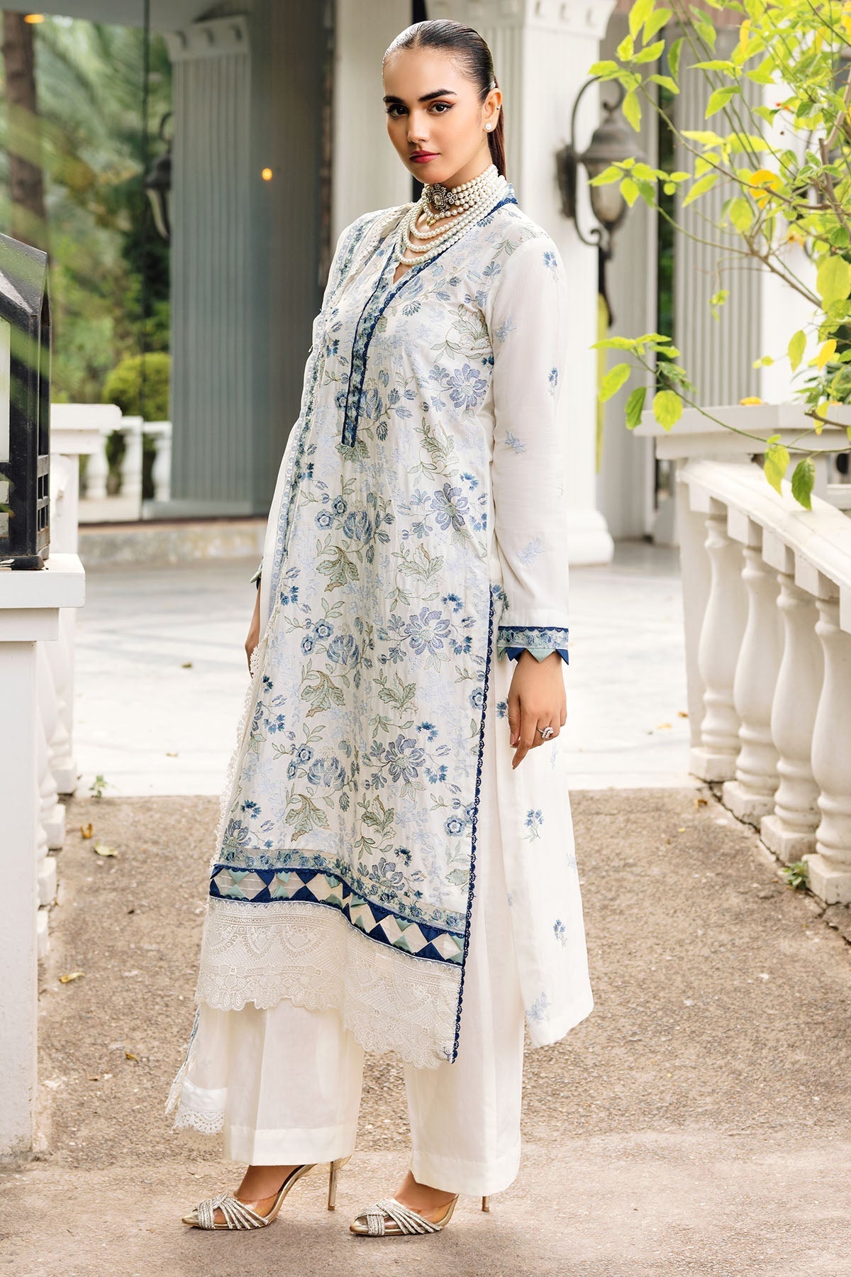 Motifz | Premium Lawn 24 | 4833-RAMEEN - Official Motifz stockist in UK - Sakeena London