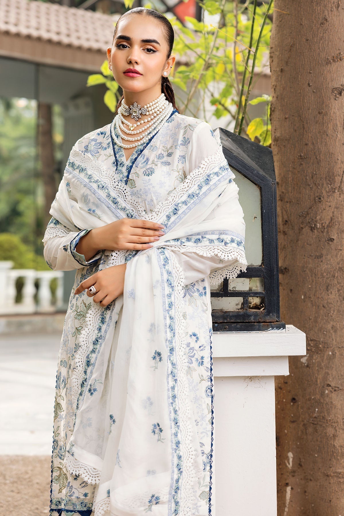 Motifz | Premium Lawn 24 | 4833-RAMEEN - Official Motifz stockist in UK - Sakeena London