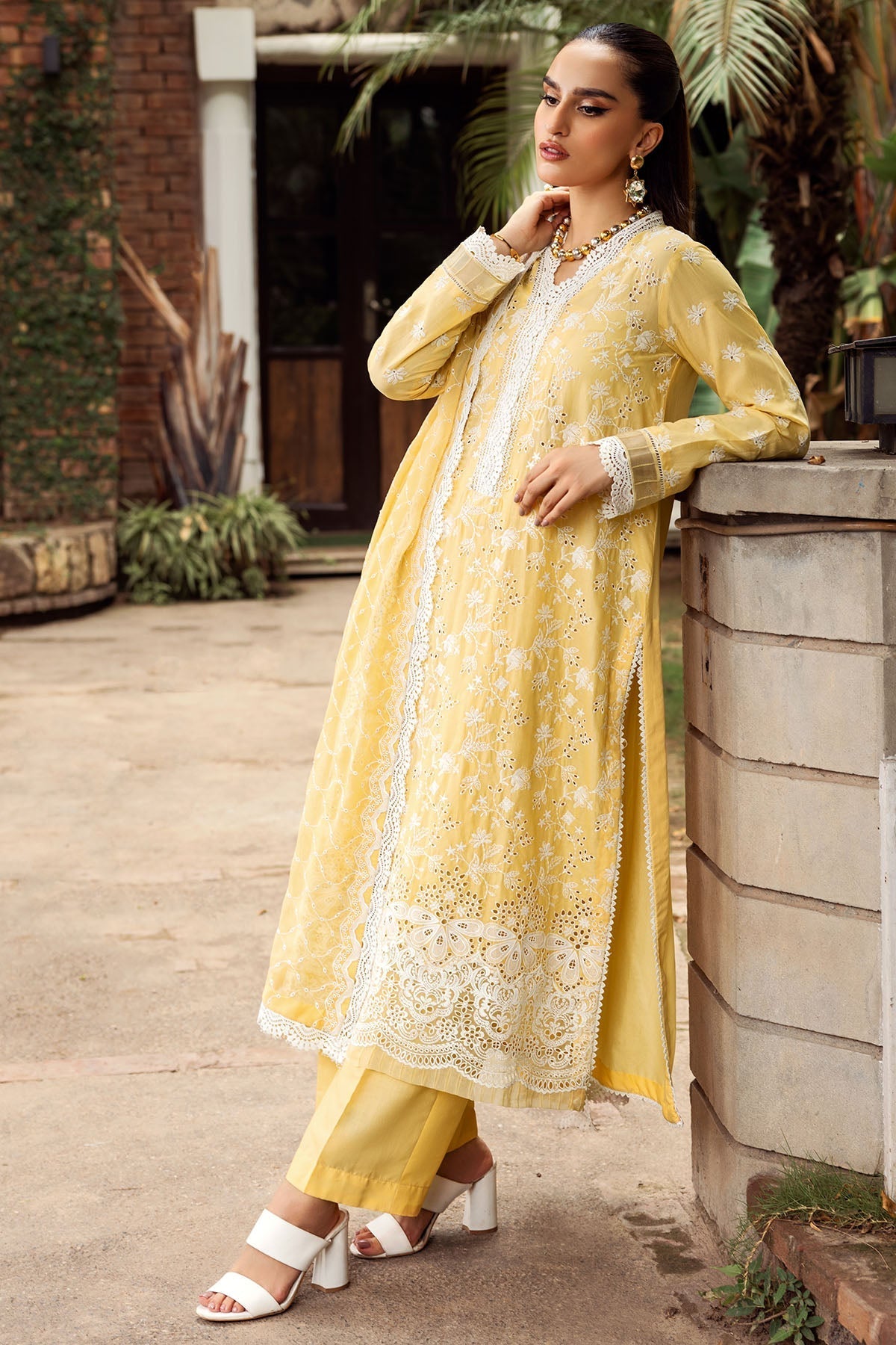 Motifz | Premium Lawn 24 | 4840-NIMAL - Official Motifz stockist in UK - Sakeena London