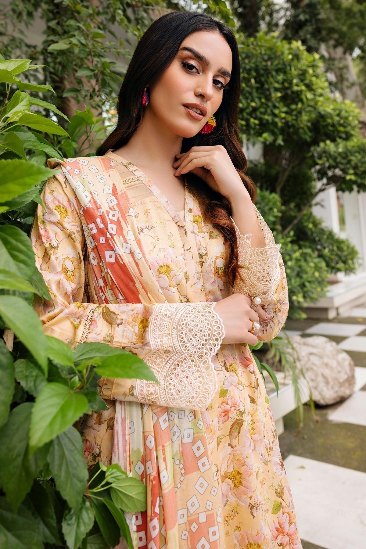 Motifz | Umang Lawn | 4890-UMAIMA - Official Motifz stockist in UK - Sakeena London