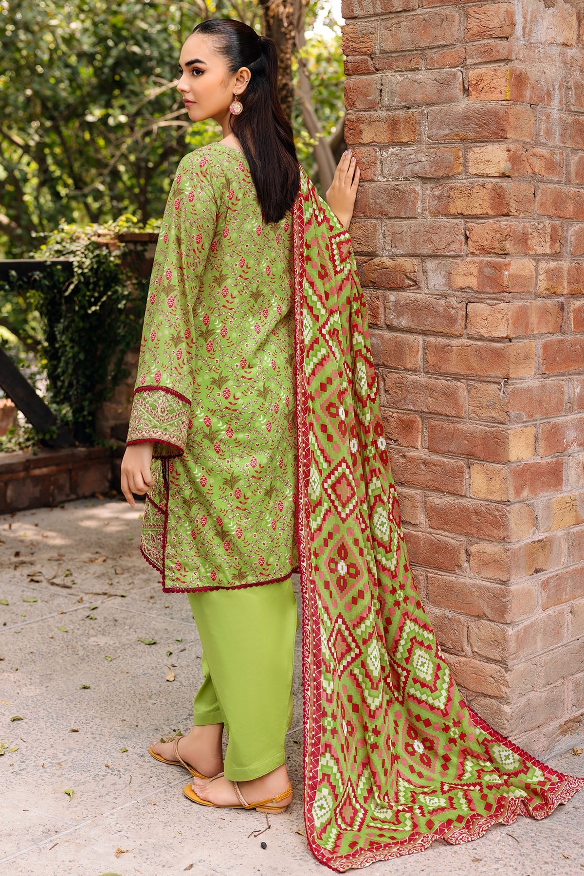 Motifz | Umang Lawn | 4894-HIBA - Official Motifz stockist in UK - Sakeena London