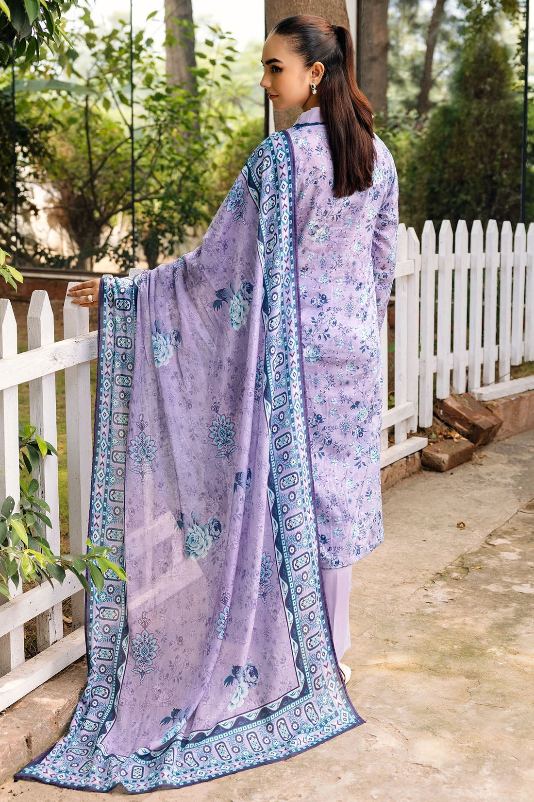 Motifz | Umang Lawn | 4897-ARISHA - Official Motifz stockist in UK - Sakeena London
