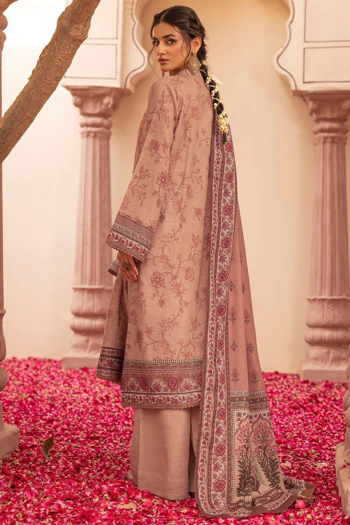 Motifz | Premium Khaddar | 5204-SURI - Official Motifz stockist in UK - Sakeena London