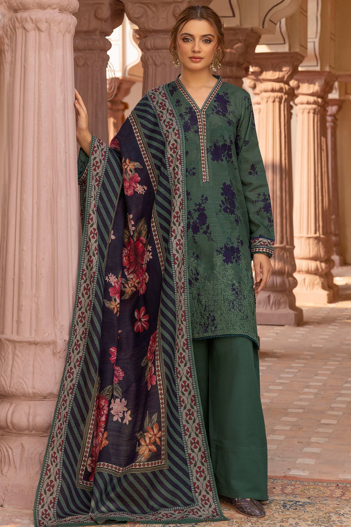 Motifz | Premium Khaddar | 5205-SALWA - Official Motifz stockist in UK - Sakeena London