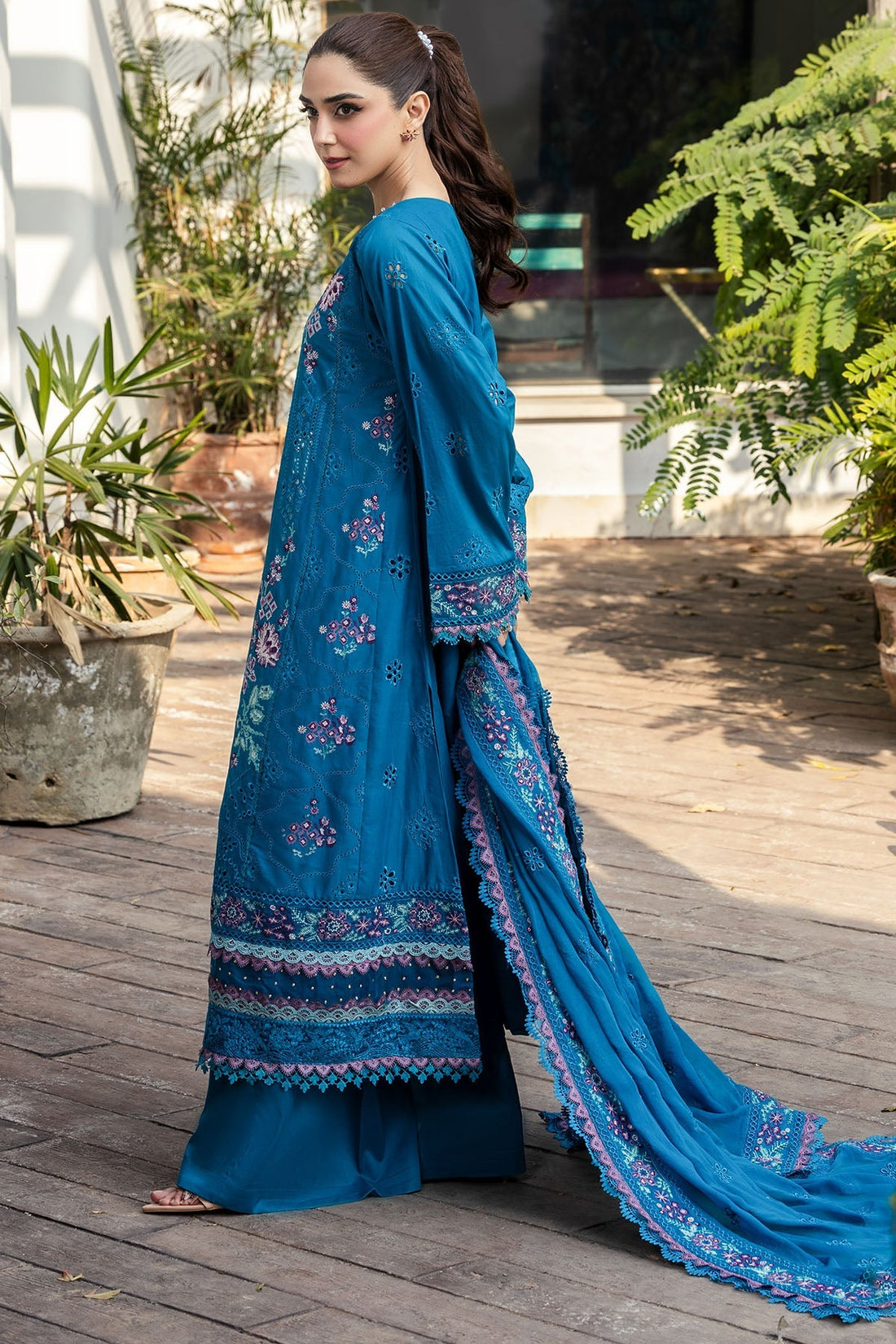 Motifz | Premium Lawn 25 | 5310-MARGO - Official Motifz stockist in UK - Sakeena London