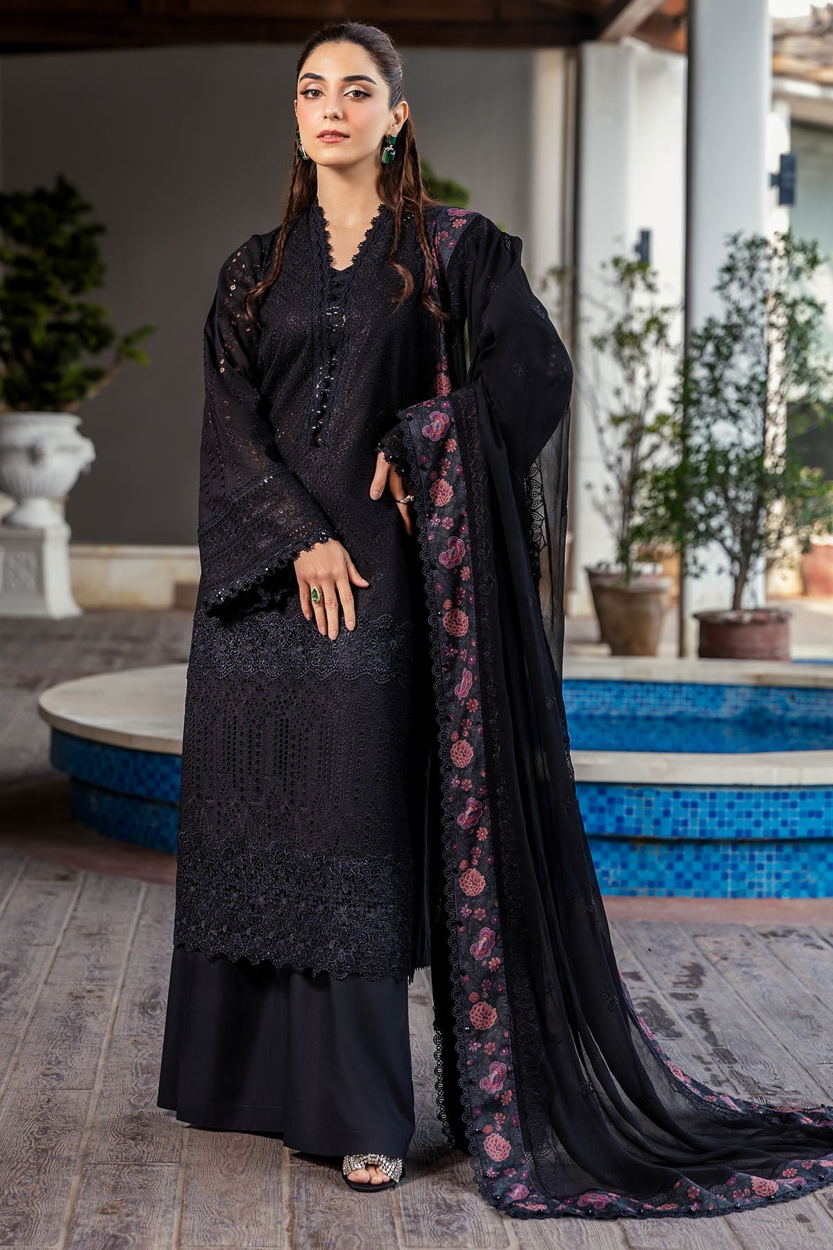 Motifz | Premium Lawn 25 | 5326-COURTNEY - Official Motifz stockist in UK - Sakeena London