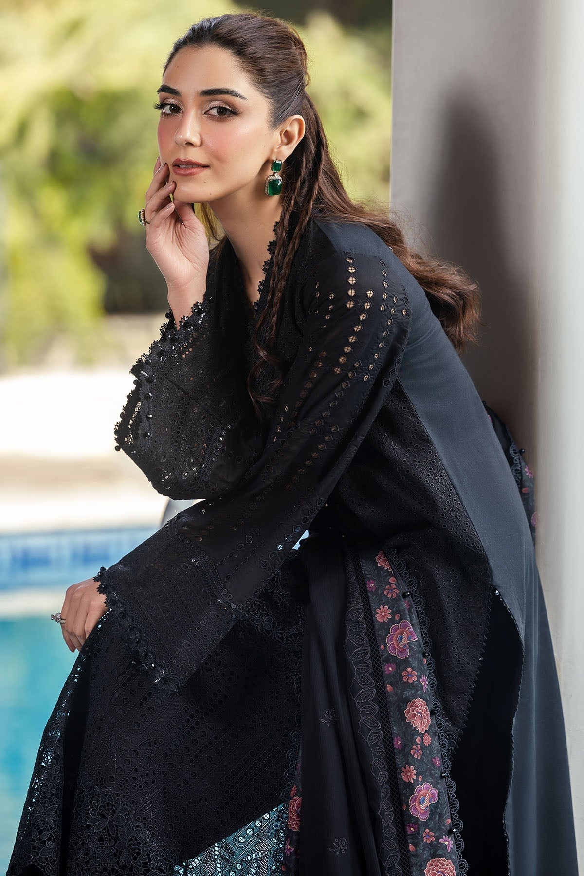 Motifz | Premium Lawn 25 | 5326-COURTNEY - Official Motifz stockist in UK - Sakeena London