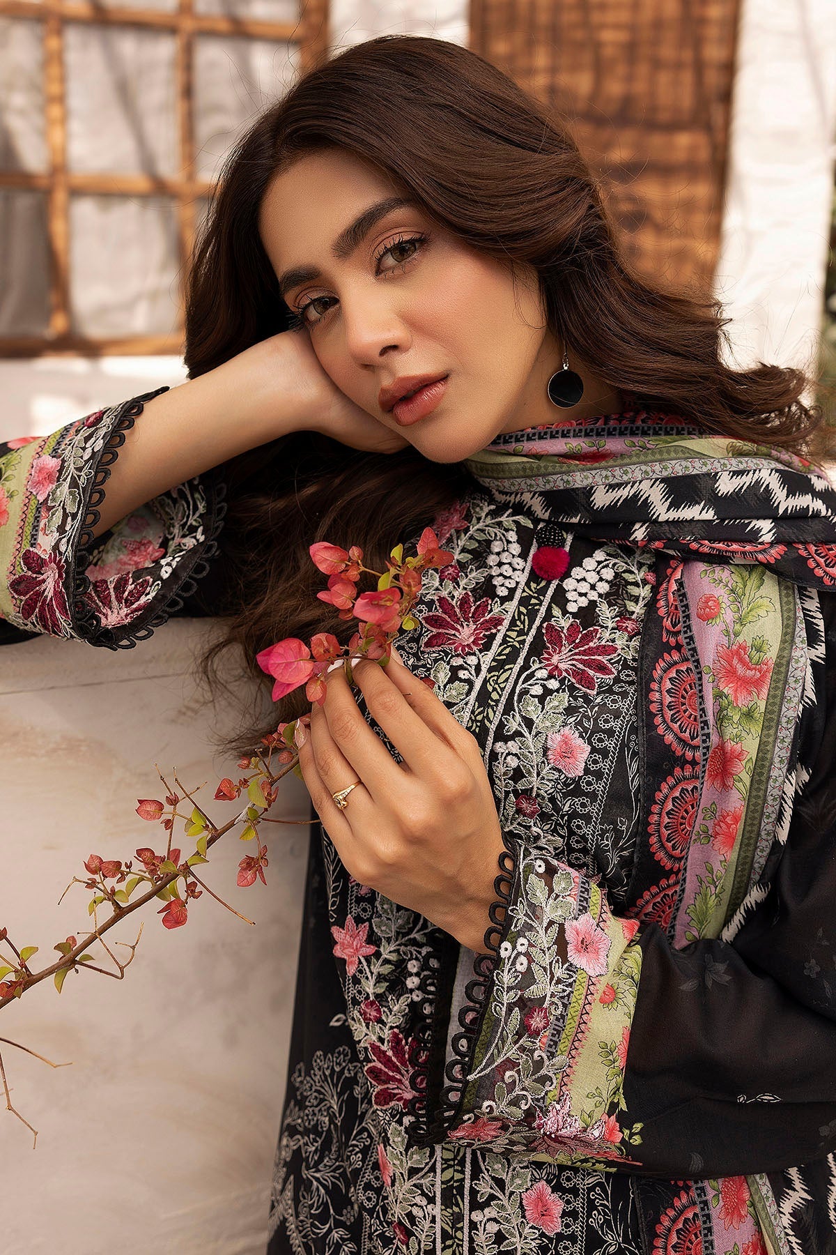 Motifz | Umang Lawn | 5413-YAREN - Official Motifz stockist in UK - Sakeena London