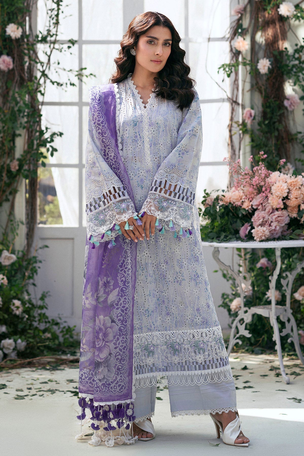 Motifz | Premium Lawn 25 | 5424-VALERIE - Official Motifz stockist in UK - Sakeena London