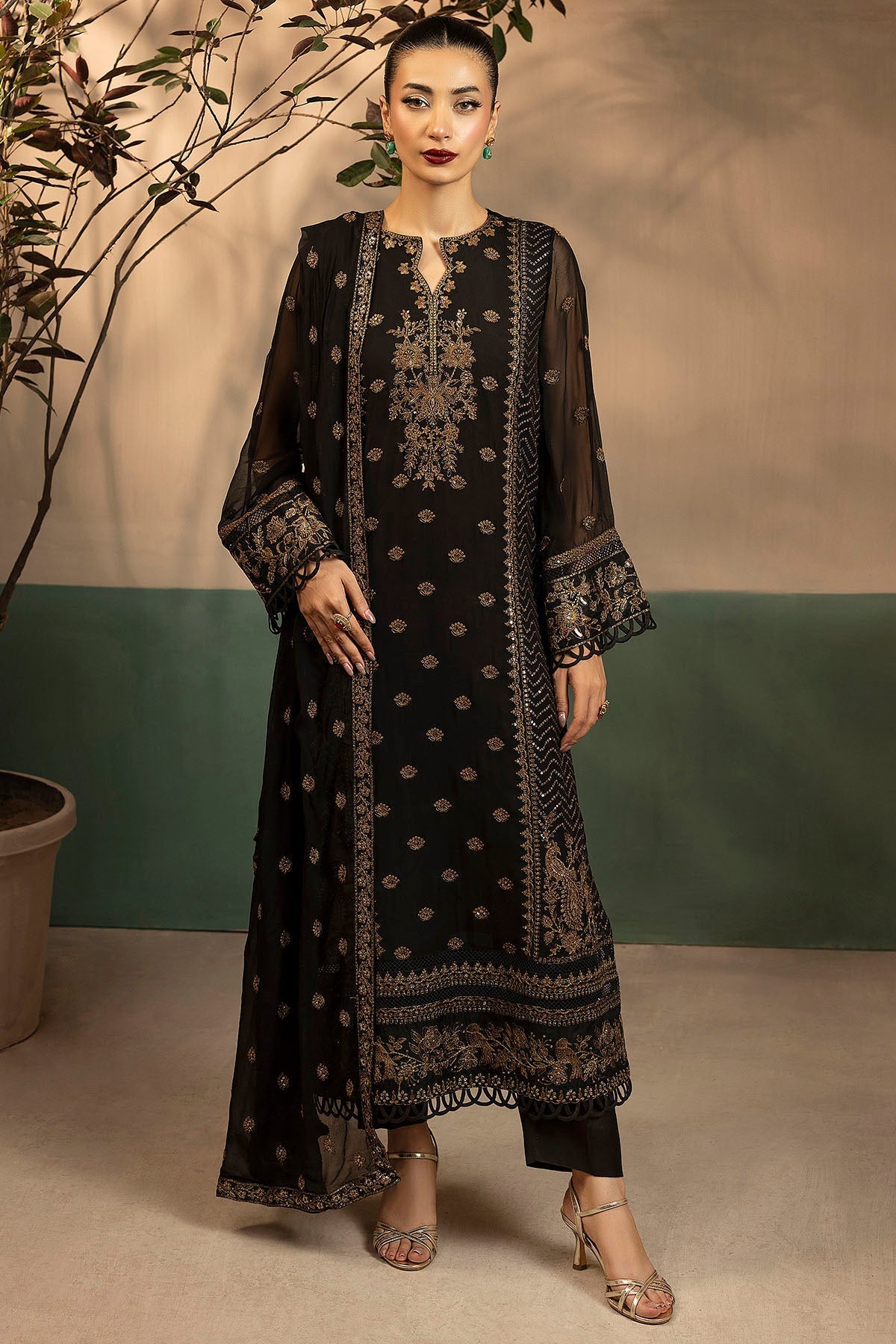 Motifz | Luxury Formal | 5579-VIOLA - Official Motifz stockist in UK - Sakeena London