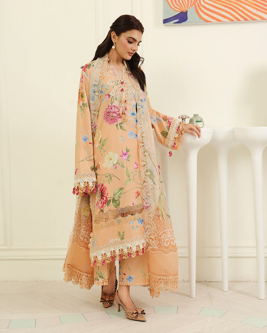 Roheenaz | Petals in Print | Magnolia Mist