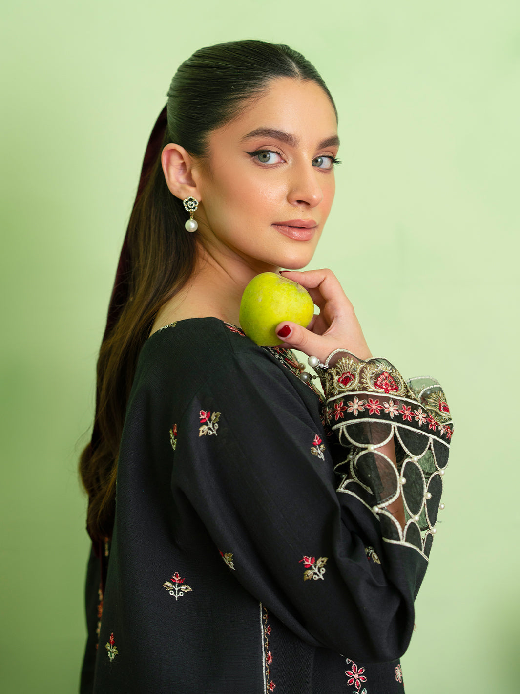 Mahnur | Leila Winter 24 | Bianca - Official Mahnur stockist in UK - Sakeena London