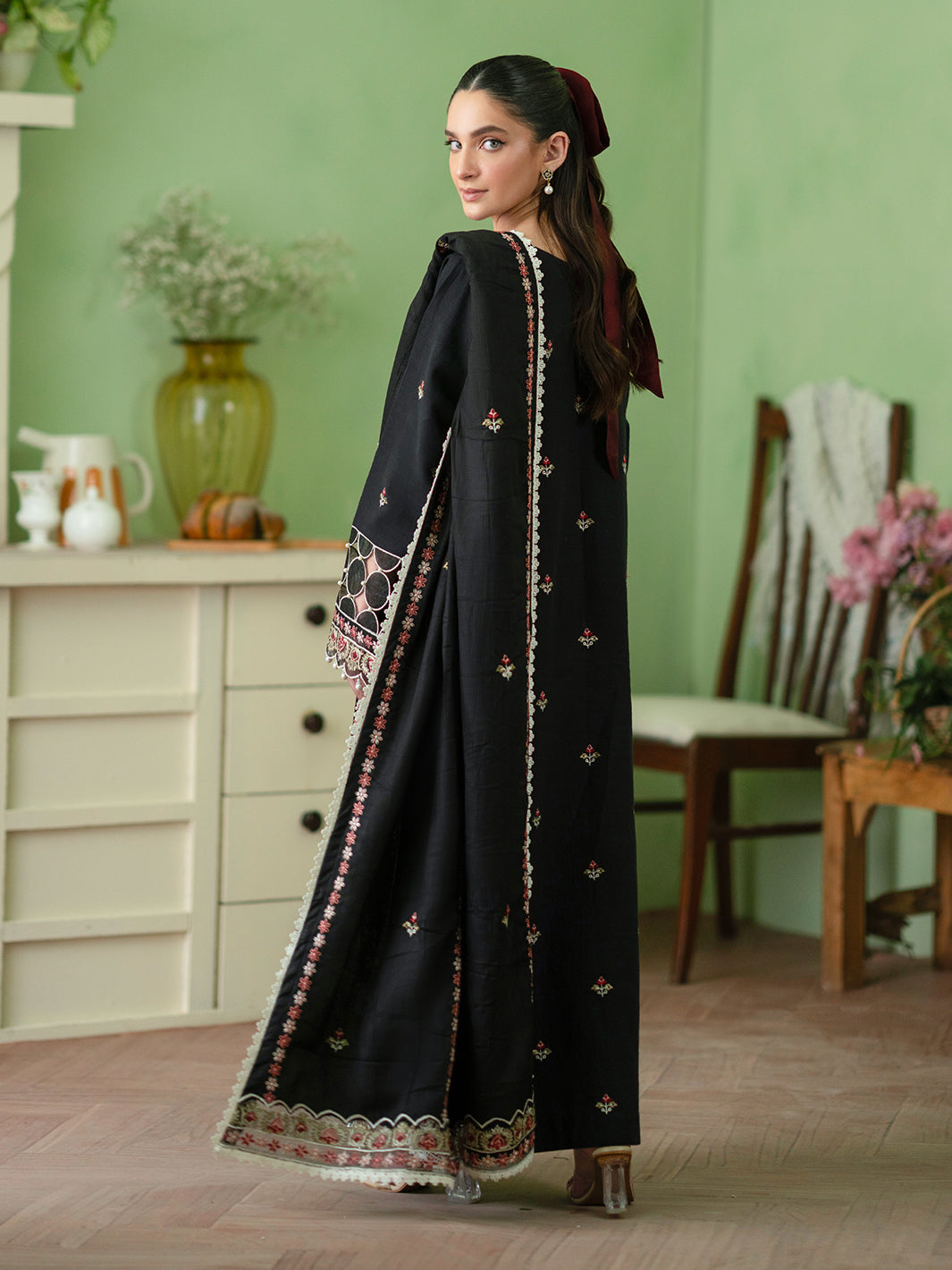Mahnur | Leila Winter 24 | Bianca - Official Mahnur stockist in UK - Sakeena London
