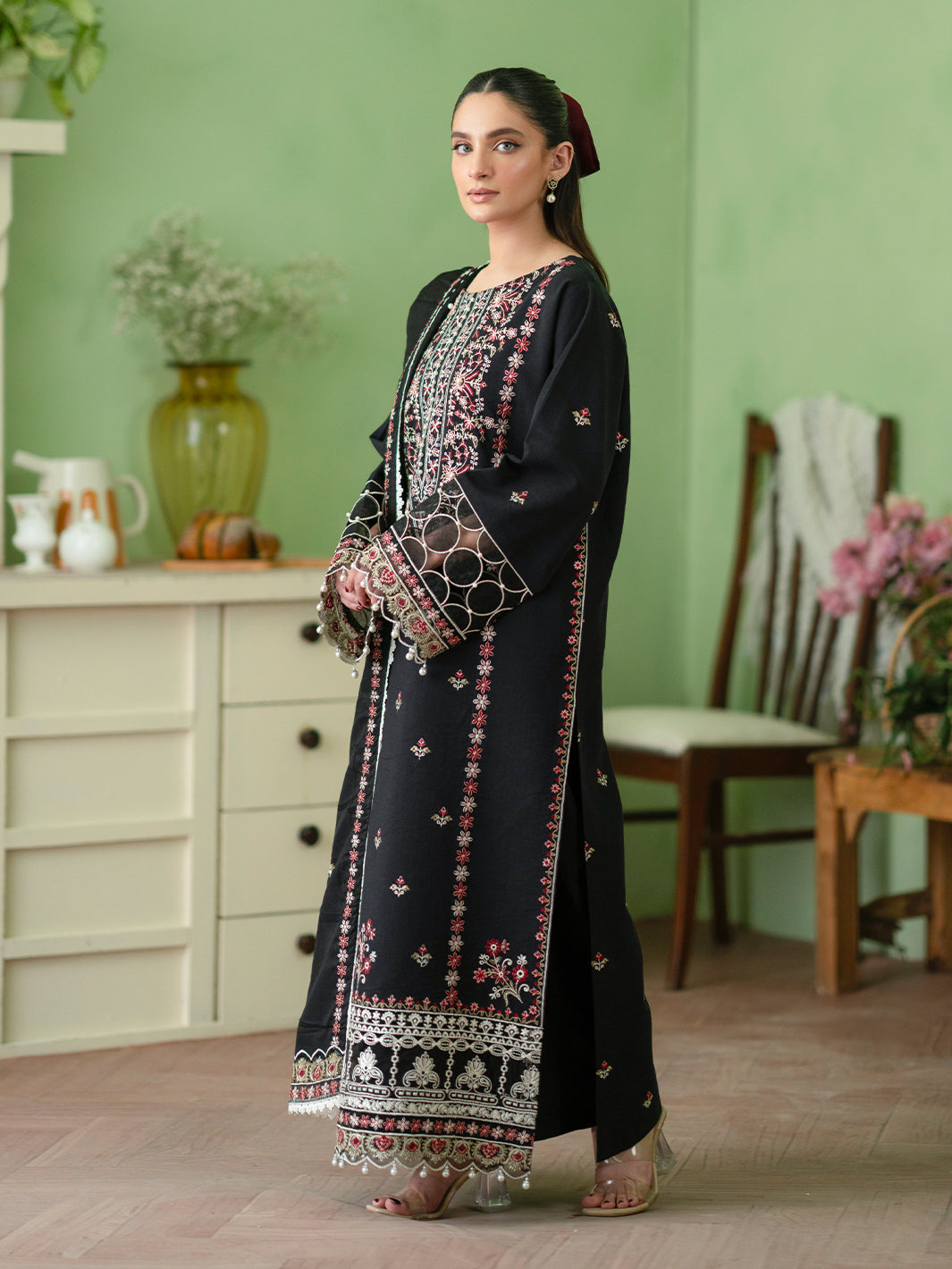 Mahnur | Leila Winter 24 | Bianca - Official Mahnur stockist in UK - Sakeena London