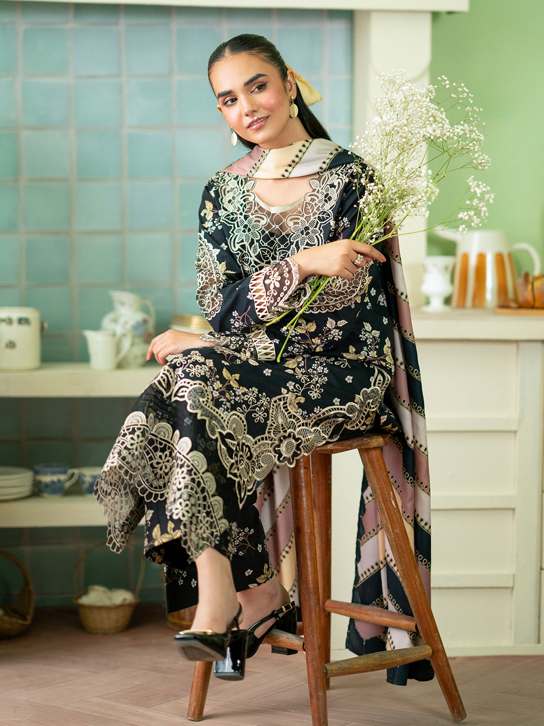 Mahnur | Leila Winter 24 | Giselle - Official Mahnur stockist in UK - Sakeena London