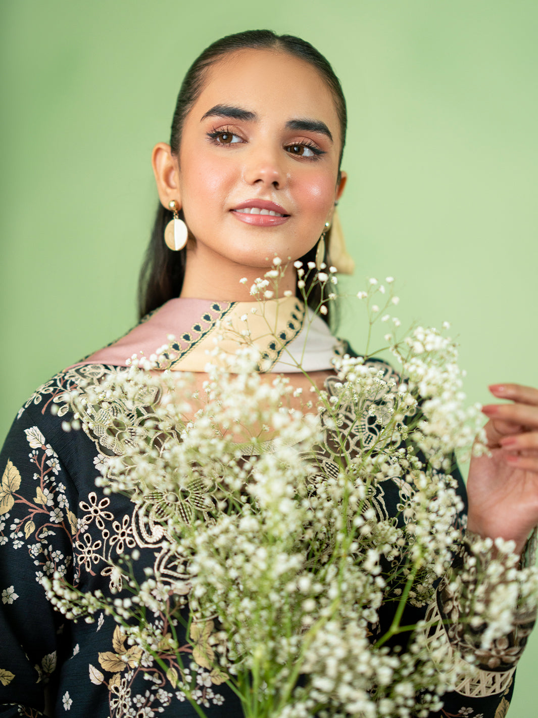 Mahnur | Leila Winter 24 | Giselle - Official Mahnur stockist in UK - Sakeena London