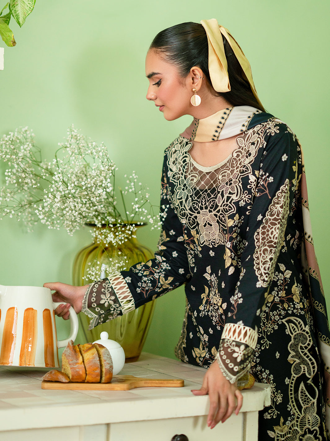 Mahnur | Leila Winter 24 | Giselle - Official Mahnur stockist in UK - Sakeena London