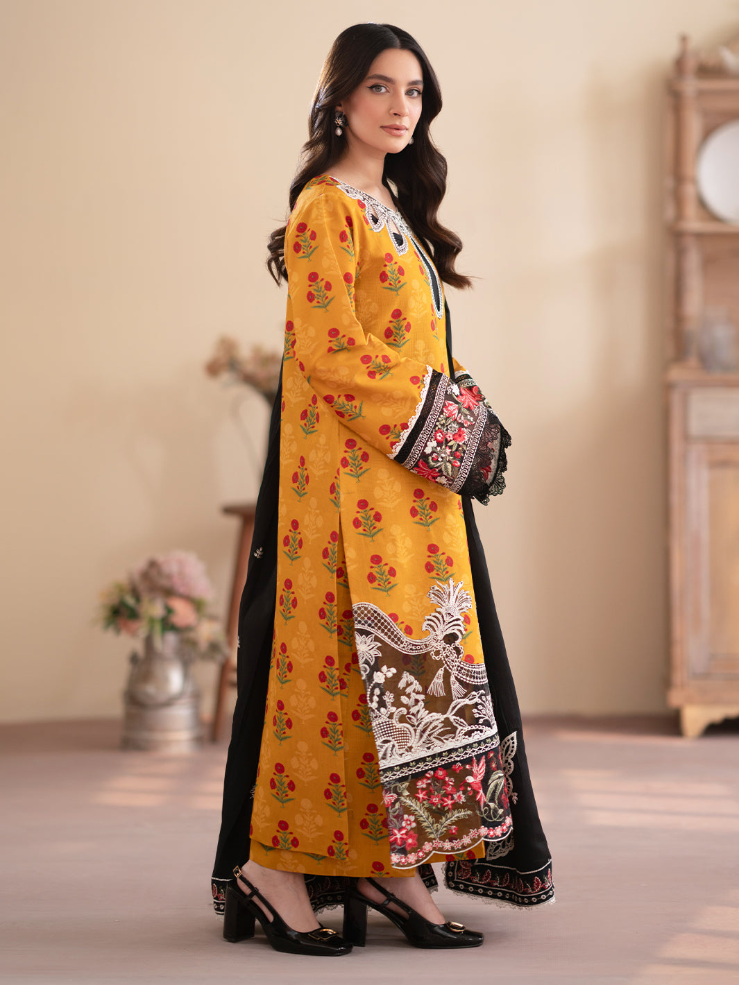 Mahnur | Leila Winter 24 | Marigold - Official Mahnur stockist in UK - Sakeena London