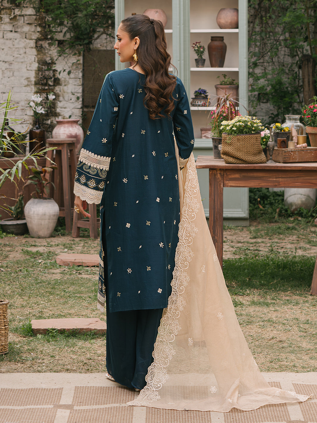 Mahnur | Masakali Luxury Lawn 24 | MK 01 - A - Official Mahnur stockist in UK - Sakeena London