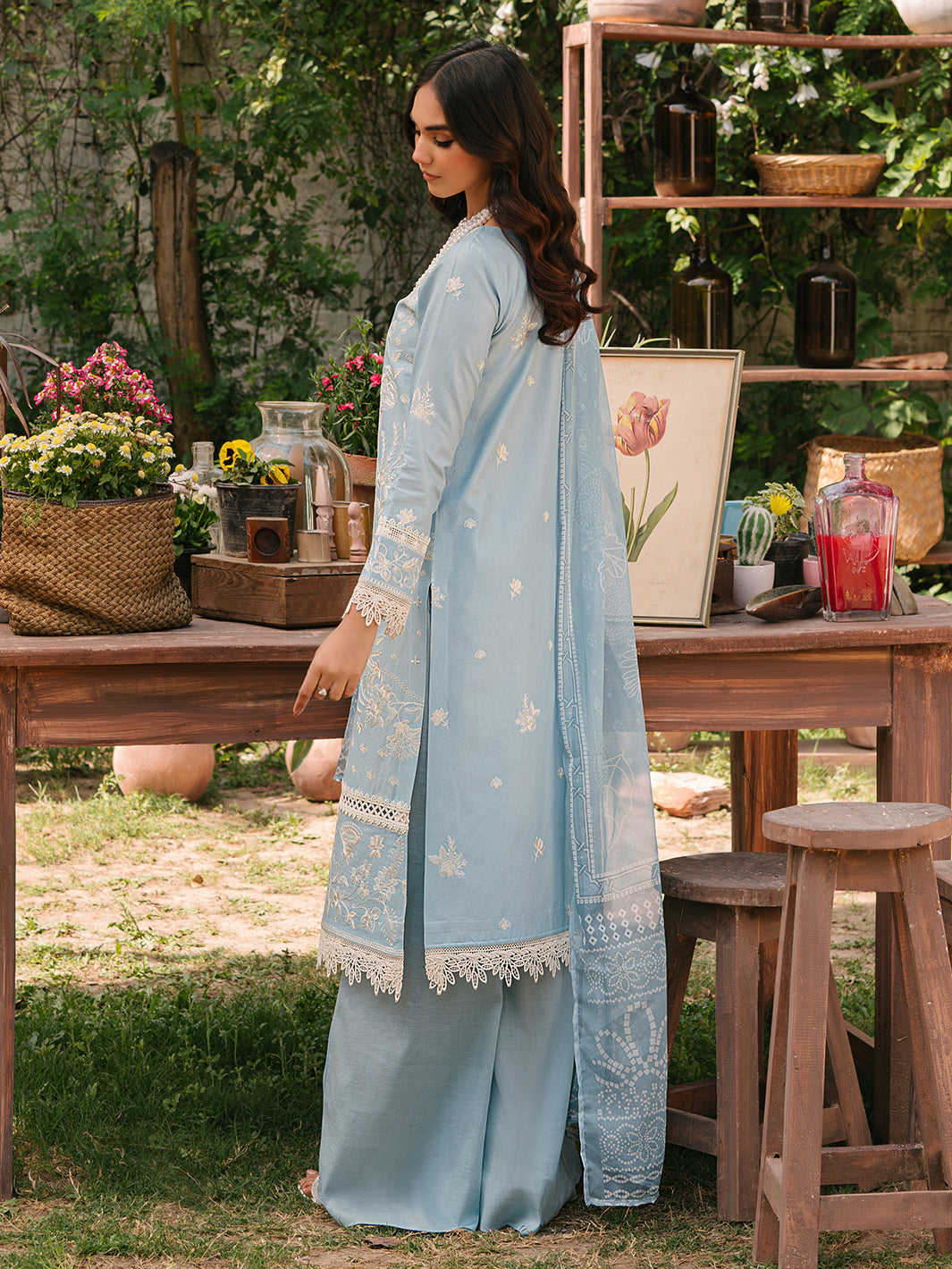 Mahnur | Masakali Luxury Lawn 24 | MK 02 - A - Official Mahnur stockist in UK - Sakeena London
