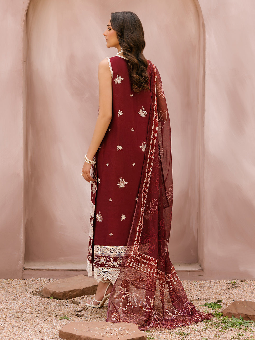 Mahnur | Masakali Luxury Lawn 24 | MK 02 - B - Official Mahnur stockist in UK - Sakeena London