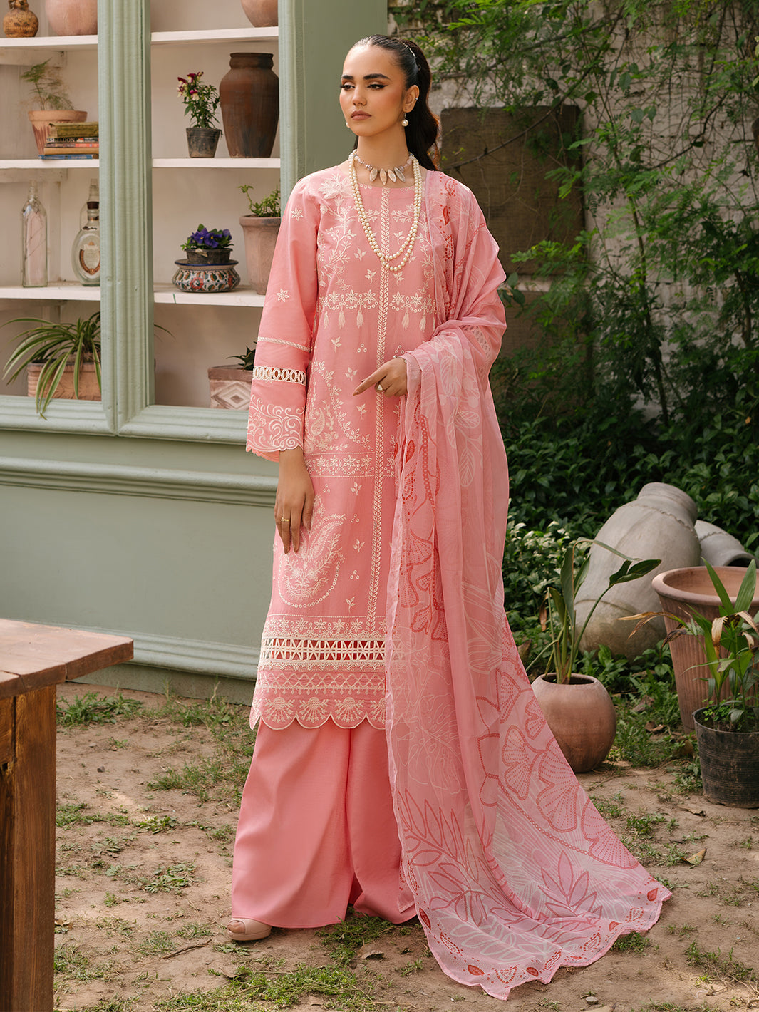 Mahnur | Masakali Luxury Lawn 24 | MK 03 - A - Official Mahnur stockist in UK - Sakeena London