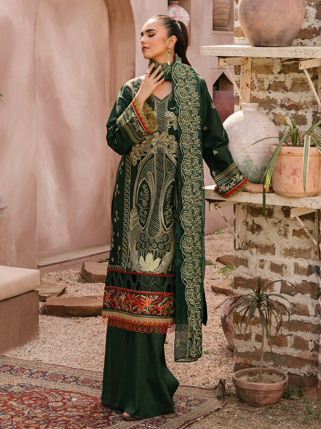 Mahnur | Masakali Luxury Lawn 24 | MK 04 - B - Official Mahnur stockist in UK - Sakeena London