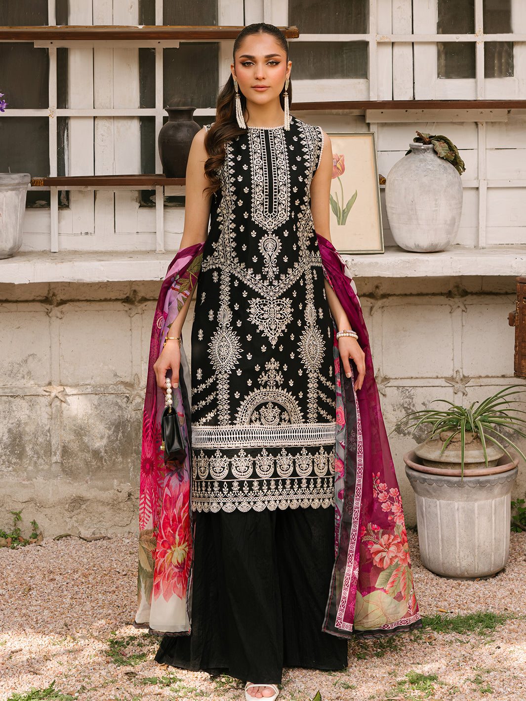 Mahnur | Masakali Luxury Lawn 24 | MK 05 - A - Official Mahnur stockist in UK - Sakeena London
