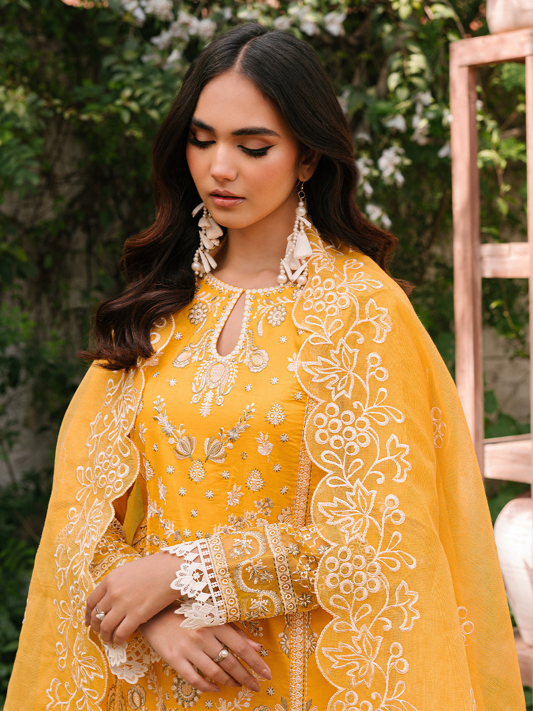 Mahnur | Masakali Luxury Lawn 24 | MK 06 - A - Official Mahnur stockist in UK - Sakeena London