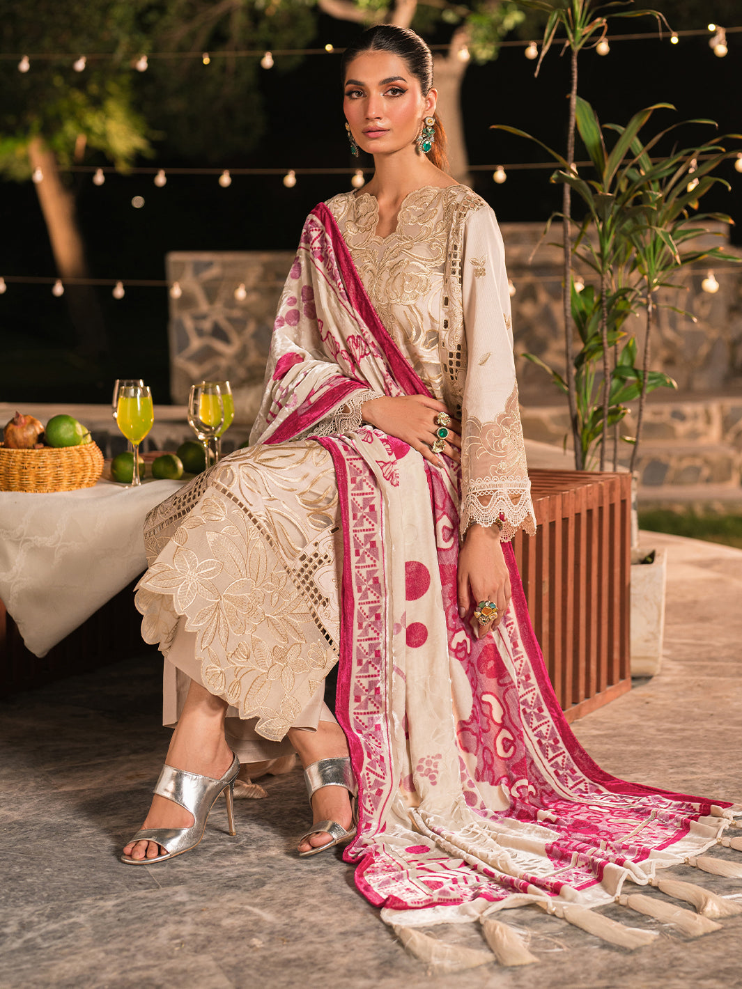 Mahnur | Nazakat Luxury Winter | VELIS - Official Mahnur stockist in UK - Sakeena London