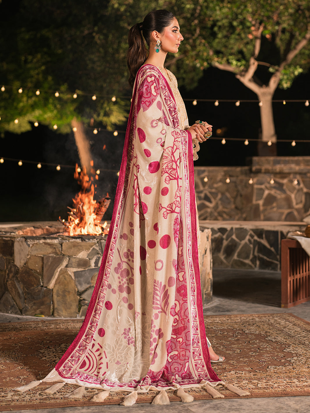 Mahnur | Nazakat Luxury Winter | VELIS - Official Mahnur stockist in UK - Sakeena London