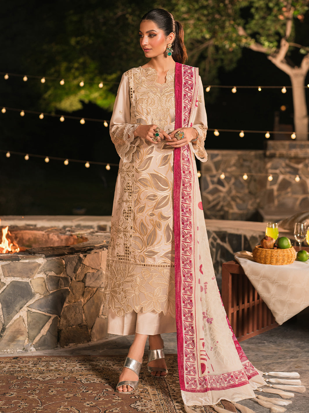 Mahnur | Nazakat Luxury Winter | VELIS - Official Mahnur stockist in UK - Sakeena London