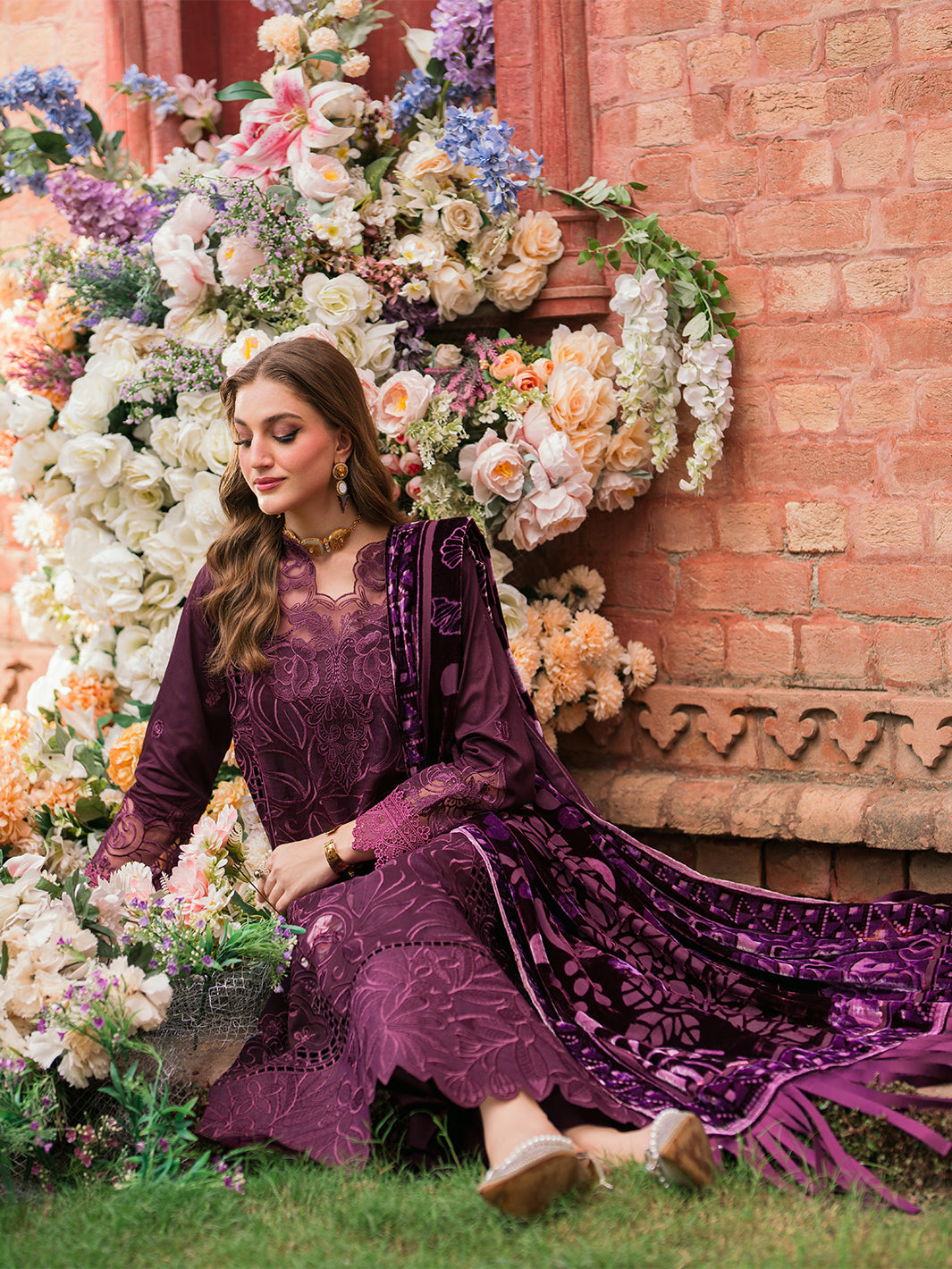 Mahnur | Nazakat Luxury Winter | ZARAE - Official Mahnur stockist in UK - Sakeena London