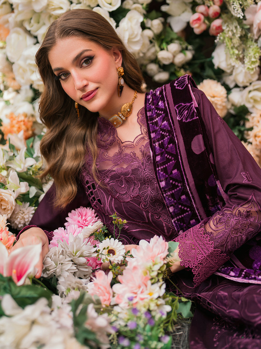 Mahnur | Nazakat Luxury Winter | ZARAE - Official Mahnur stockist in UK - Sakeena London